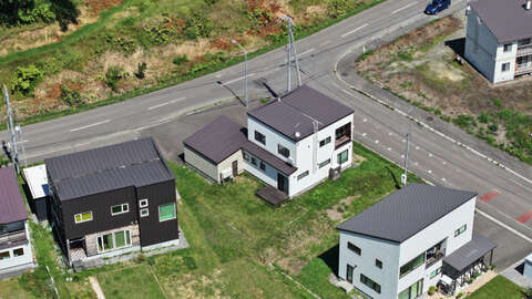 Kutchan K4 H7 House Aerial 1