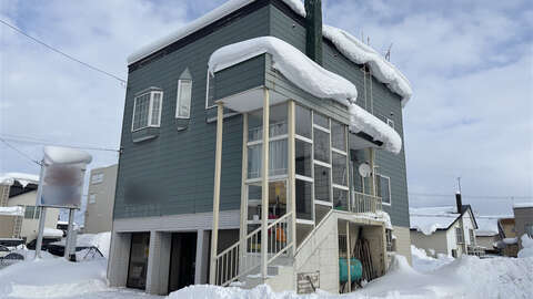 Kutchan Central House1