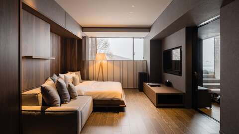 MUWA NISEKO King Suite Ski In Out102 01 Murphy bed