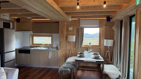 Makkari Cabins Interior3