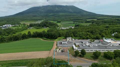 Makkari Hilltop House5