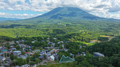 Middle Hirafu Resort View Land Aerial Maps 06 2024 09 09 041516 vrnh