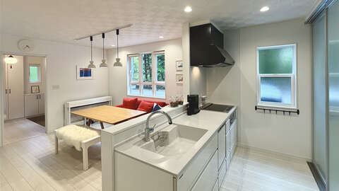 Modern Single Level Karuizawa Home13