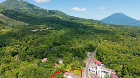 Moiwa Lodge and Large Land 18 Line