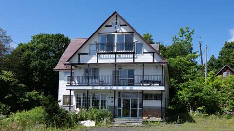 Moiwa Lodge and Large Land 4