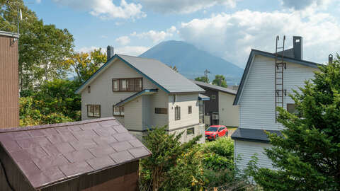 N7 W3 Kutchan House 24