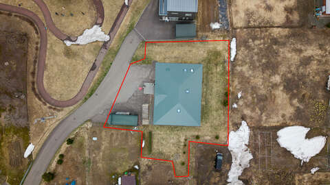 Niseko Downtown Hilltop Residence 6 Line
