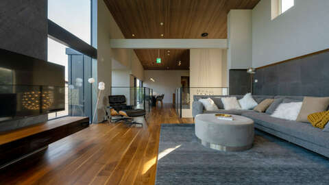 Niseko Real Estate Riverhill Estate Chalet Niseko Realty 2 1024x682