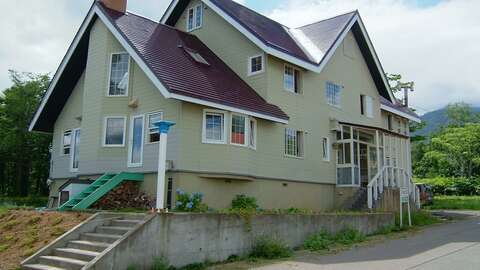 Niseko Realty Lower Hirafu Lodge 1