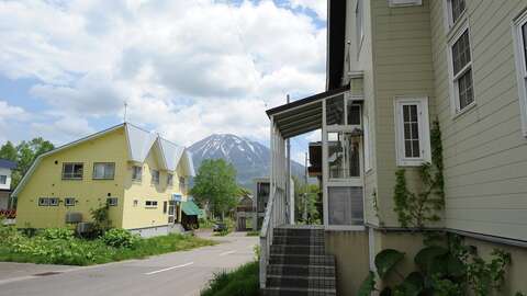 Niseko Realty Lower Hirafu Lodge 2