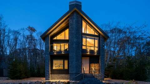 Niseko Realty Moiwa Niseko Onsen House 1024x682