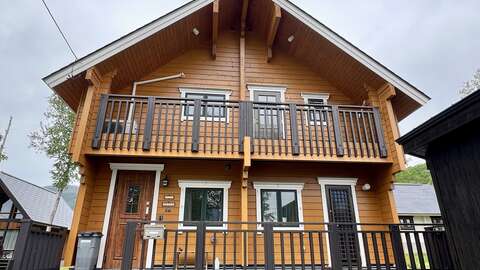 Niseko Realty The Alpine Clow Chalet 1