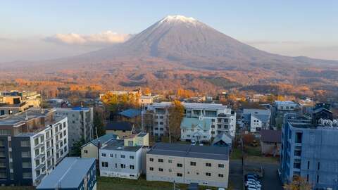 Niseko Realty Upper Hirafu Lodges 4