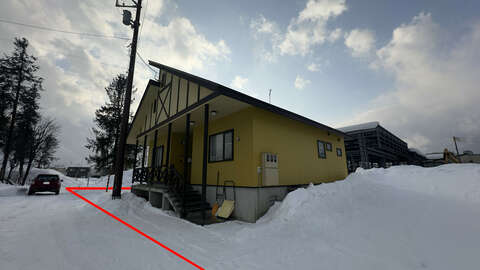 North Holiday Home 2 Line