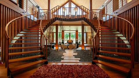 OR74 Updated Gallery Entryway04 240430