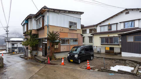 OUTSIDE SHINDEN 8 25