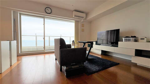 Ocean View 1 BR Condo Near13