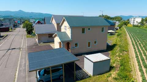 Outstanding 4 BR Niseko Home 20