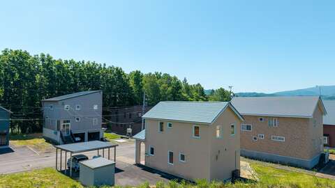 Outstanding 4 BR Niseko Home 24