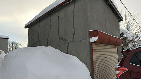 Private Graden House Garage