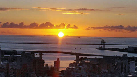 RYUX Tower West Ocean View Apartment11