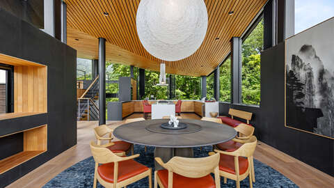 Raiko Place Dining 2