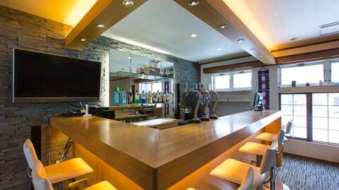 Ramat Lodge Bar 1