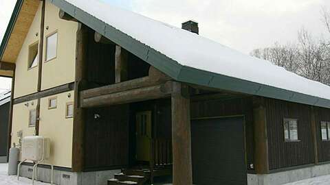 Rankoshi PB Log House1