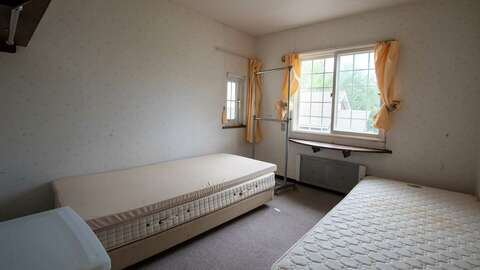 Renient Bedroom03