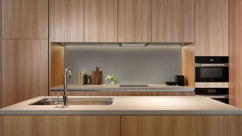Room 637 Kitchen