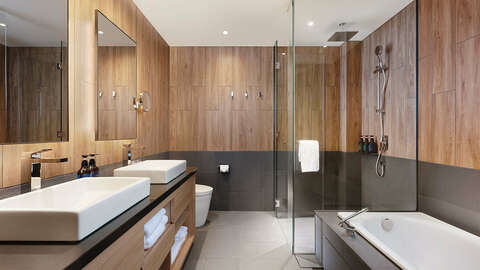 SN Master Bathroom