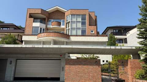 Sapporo Miyanomori 3 BR Luxury Residence12