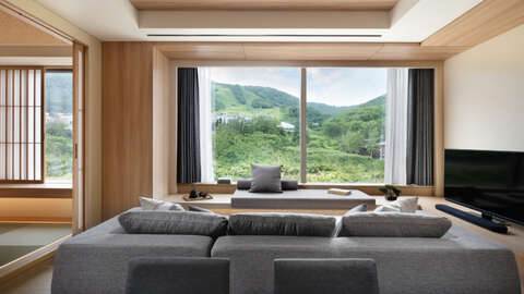 Setsu Niseko Two Bedroom Annupuri Living Room 760 2022 09 22 133739 wgnt