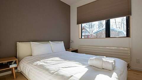 Snow Monkey Loft One4