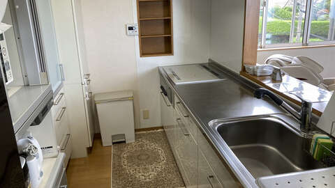 Spacious 4 BR Home13