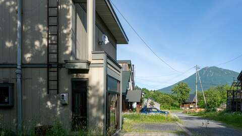Spacious Ruhiel Residence 2