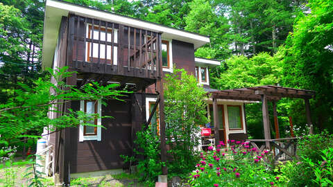 Swedish Style 3 BR Home with Garden and Wooden Deck15