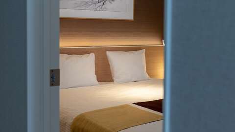 TMN 2 BDR Suite 306 2 1