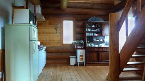 Toya Log House 3 mtime20201127124255focalnone