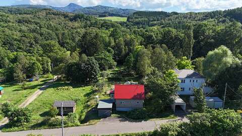 Red cottage 10