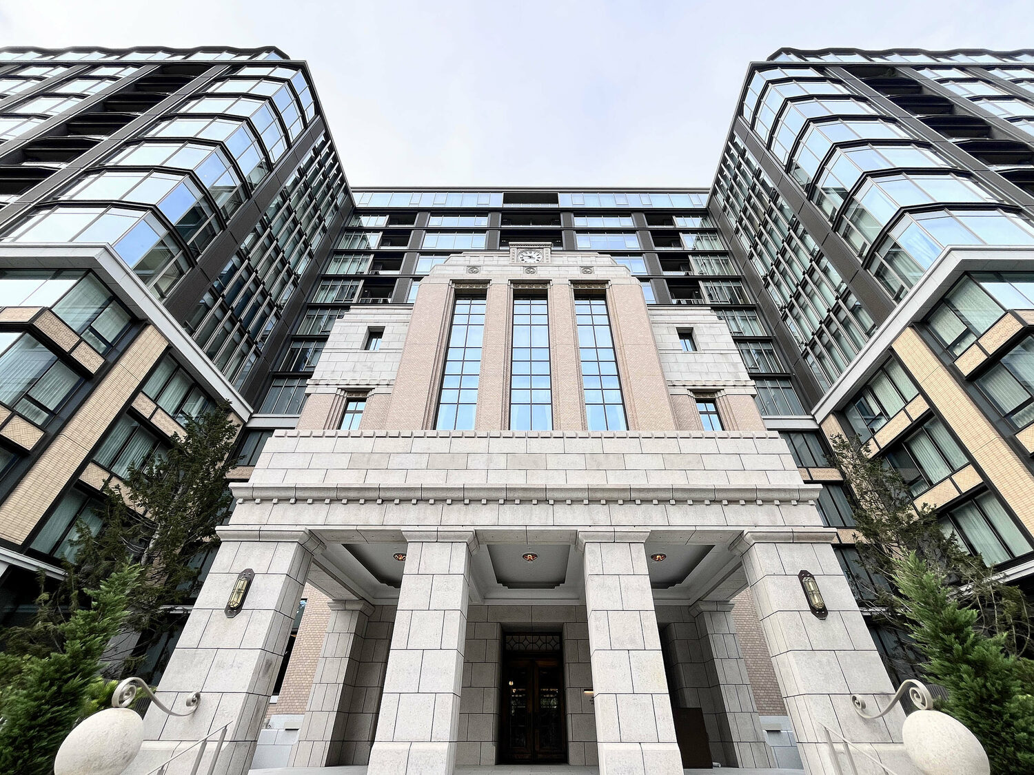 Mita Garden Hills 2-Bedroom Park Mansion | Uchi: Japan Real Estate